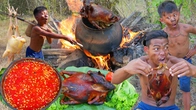SURVIVAL COOKING - How To Rost a Whole Chicken In the Jar (For a Rainforest Dining Experience)