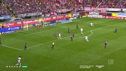 6-й тур. Падерборн — Бавария 2:3. Обзор матча