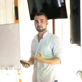 Олег Білозор про стартап Reply та оборот в $3 200 000 на рік