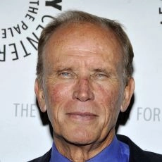 Peter Weller