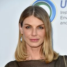 Angela Lindvall