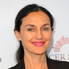 Lisa Zane