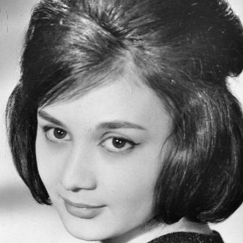 Людмила Чешмеджиева