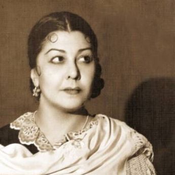 Ляля Черная