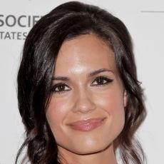 Torrey DeVitto