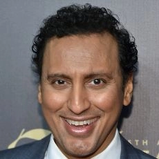 Aasif Mandvi