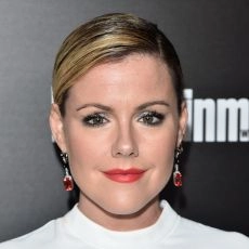 Kathleen Robertson