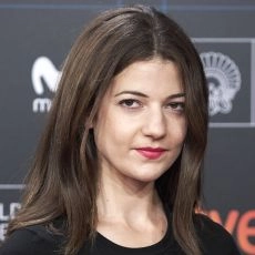 Esther Garrel