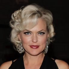 Elaine Hendrix