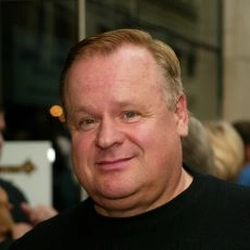 George Dzundza