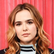 Zoey Deutch