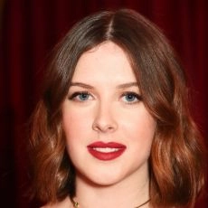 Alexandra Roach