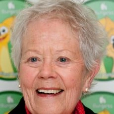 Annette Crosbie