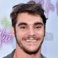RJ Mitte
