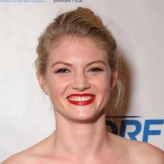 Cariba Heine