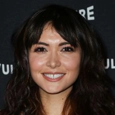 Daniella Pineda
