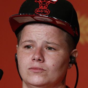 Вероника Эзелл