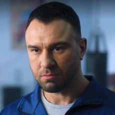Yevgeniy Oleynik
