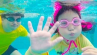 Boram play with friends in kids swimming pool