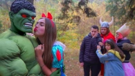 Diana Princess se enamoró de Hulk! Primer beso!