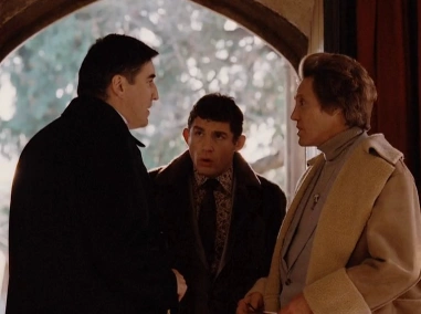 Чотири похорони та одне весілля