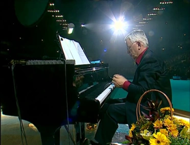 Концерт Раймонда Паулса "Праздник песни"